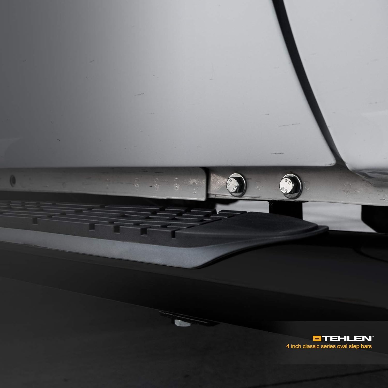 4 Oval Side Step Nerf Bars Black Y713