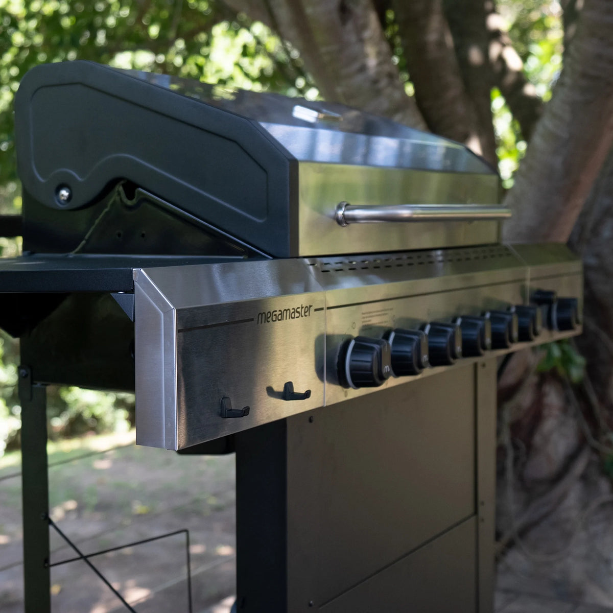 6-Burner Propane Gas Grill With Side Burner W143