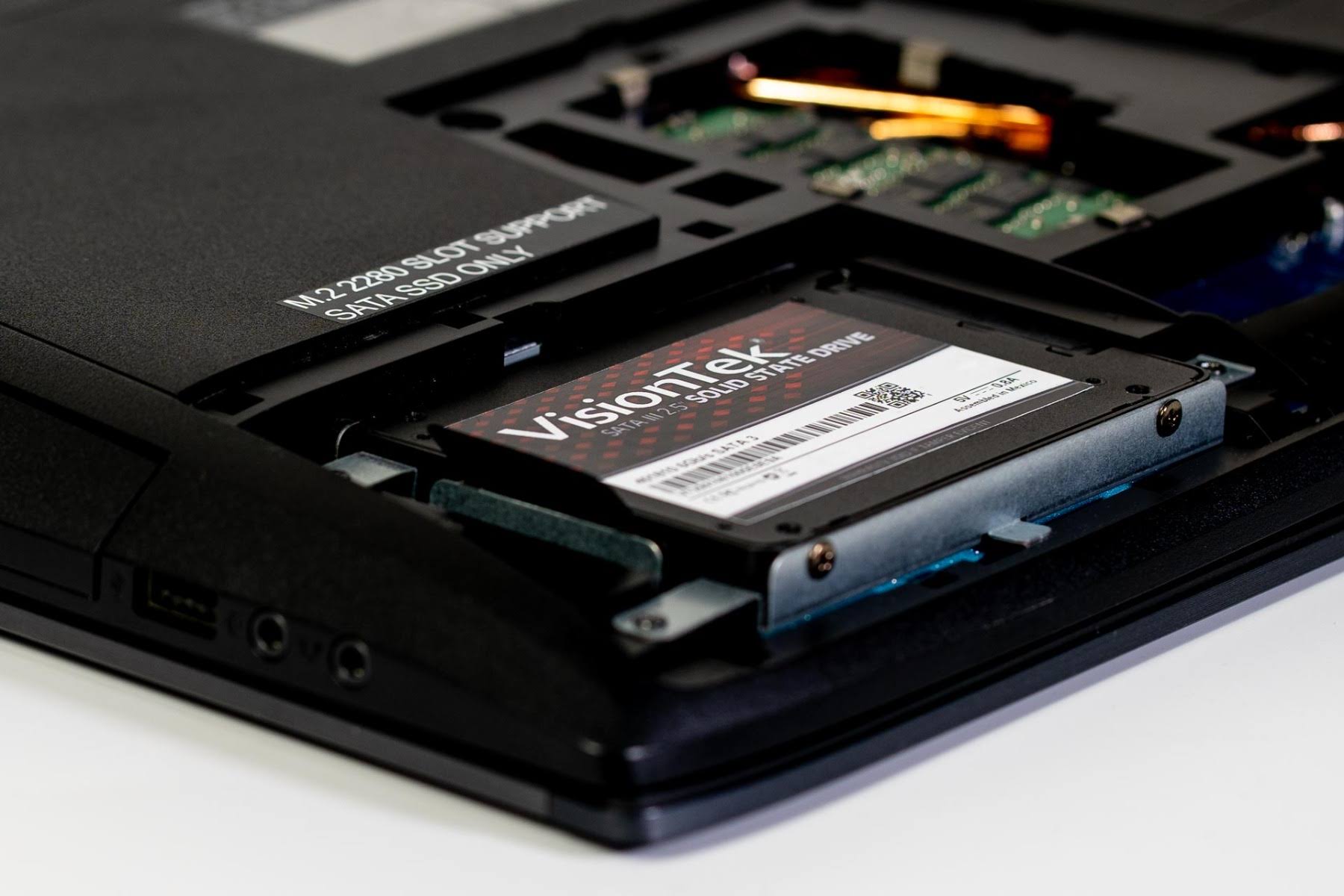 250 GB Internal 2.5-inch SATA Solid State Drive B903