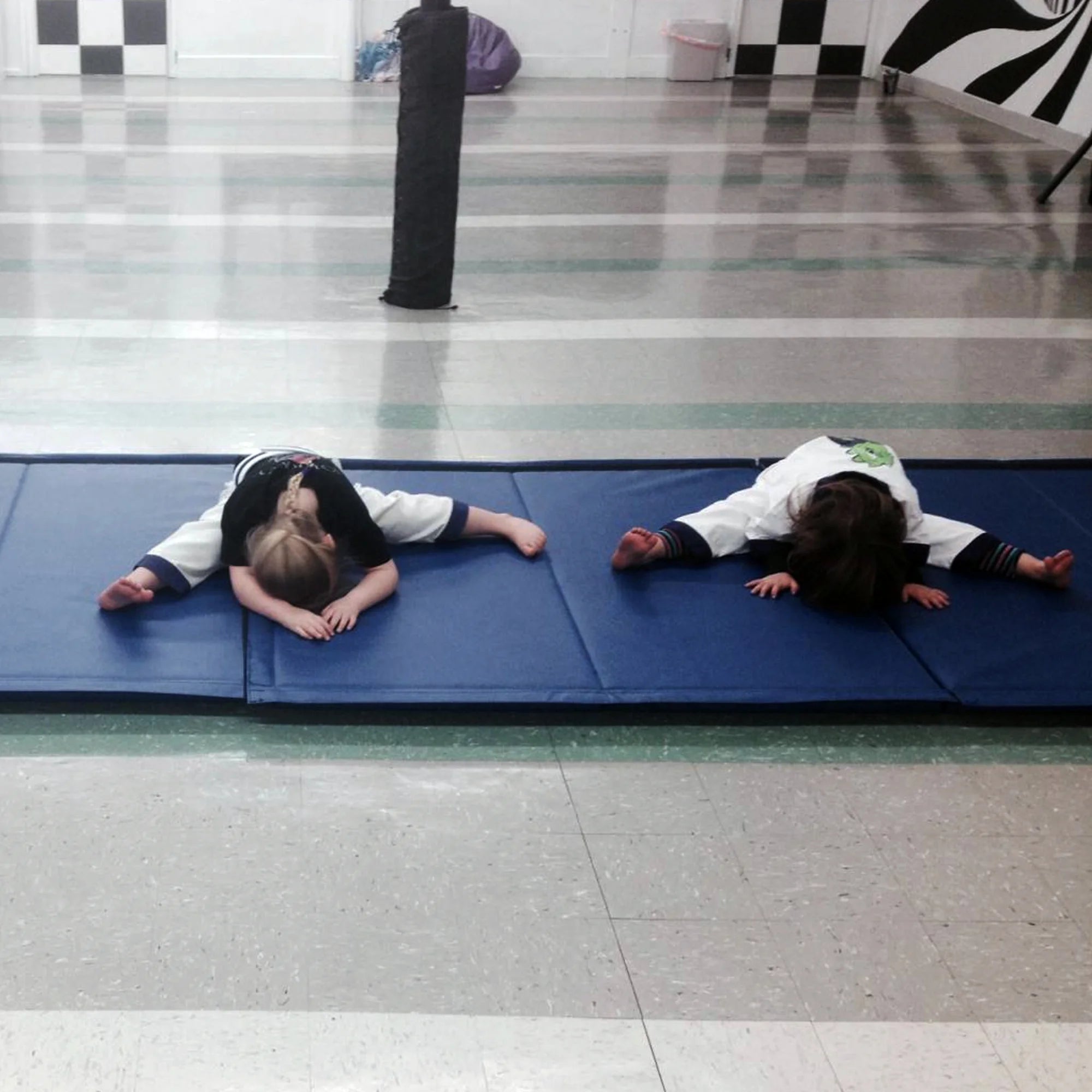 Blue 4x8 Ft x 1-3/8 Inch Folding Gym Mat P869