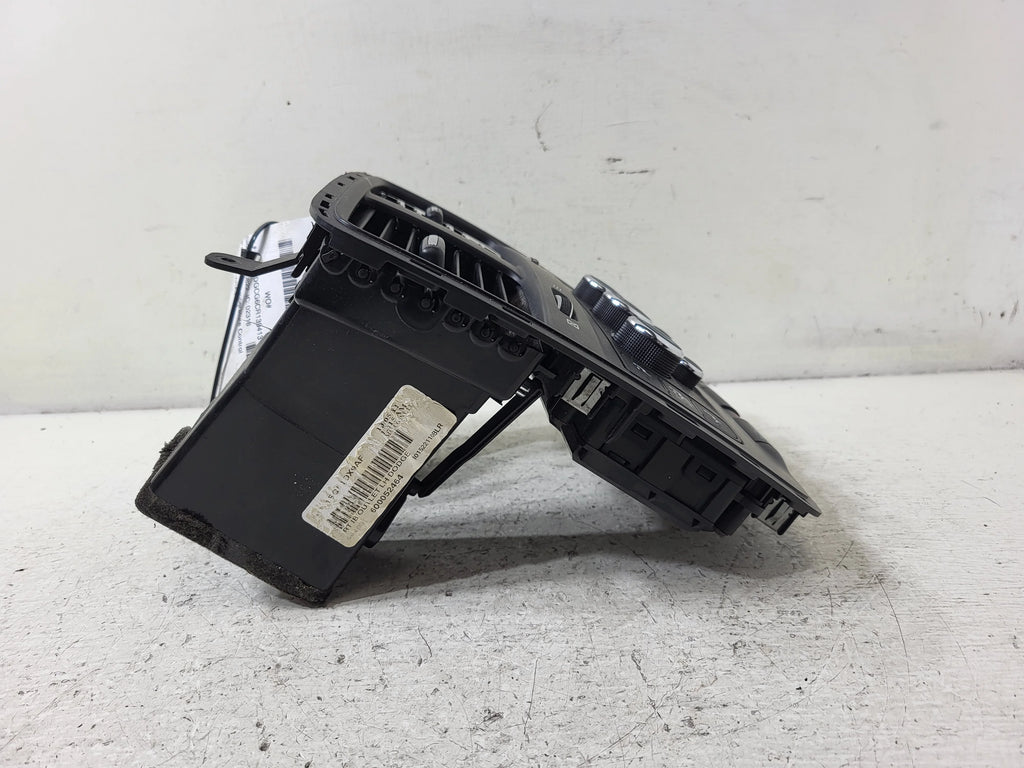 Pre-Owned Dodge Caravan AC Heat Manual Temperature Control Unit Q2478
