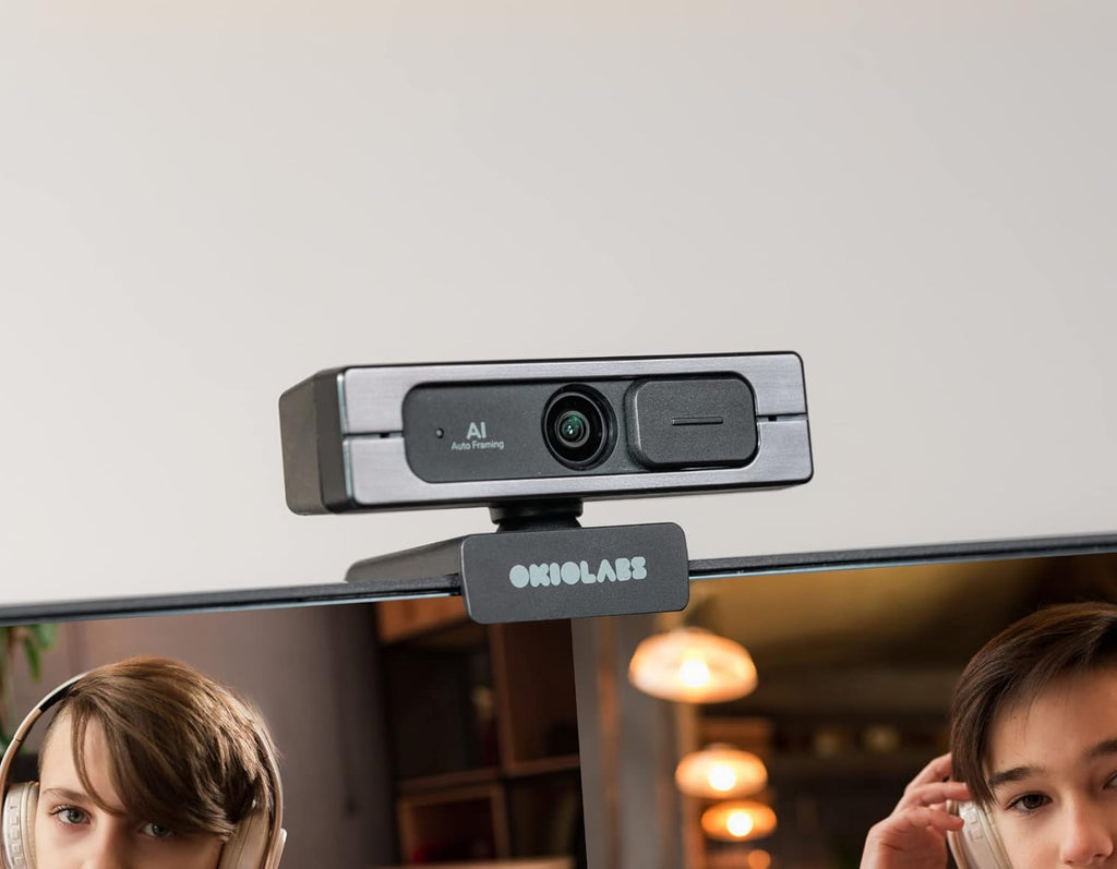 4K Ultra HD Webcam with AI Auto Framing, Wide 125-degree View, Dual Mics & Built-in Privacy Cover, with Tripod J749177