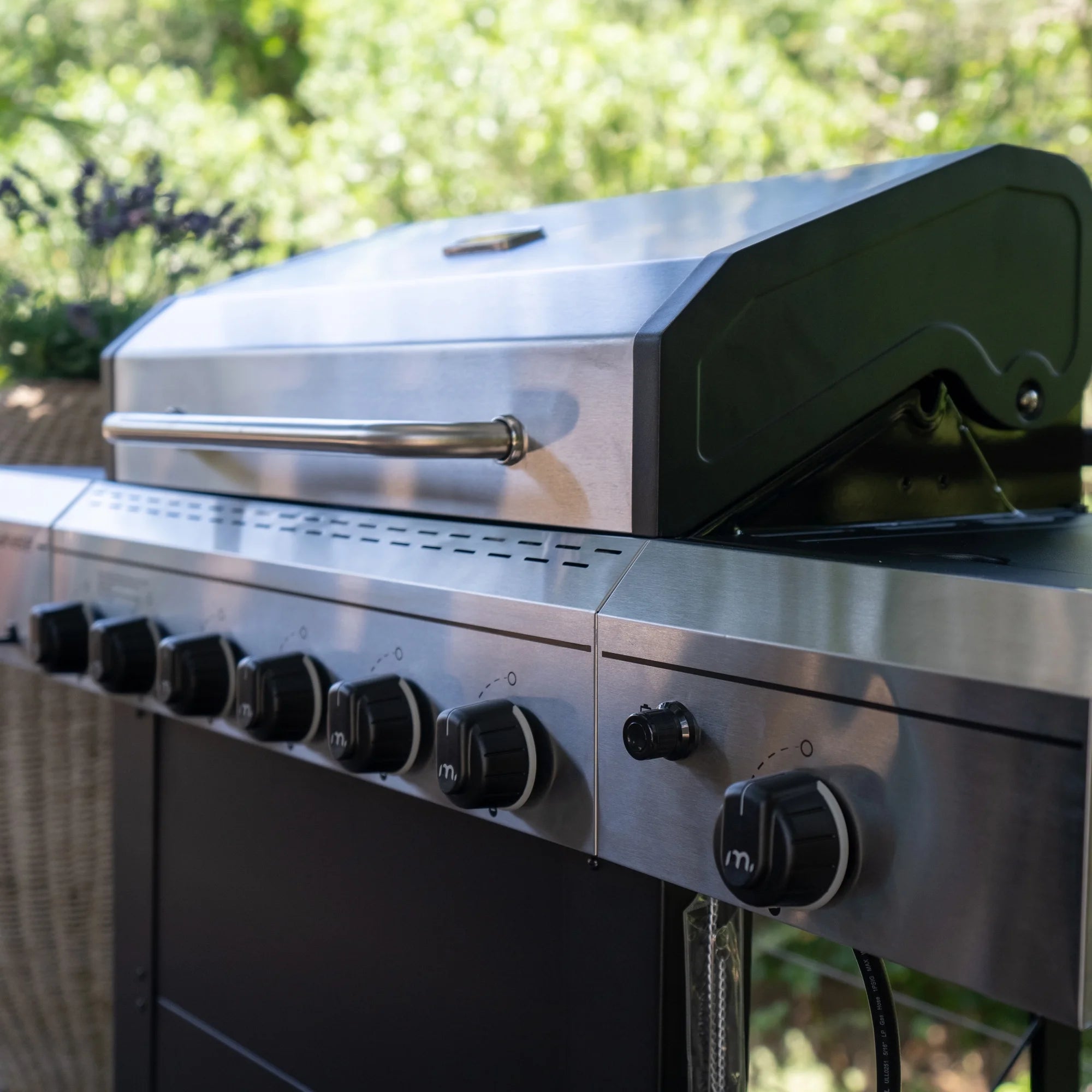6-Burner Propane Gas Grill With Side Burner W143