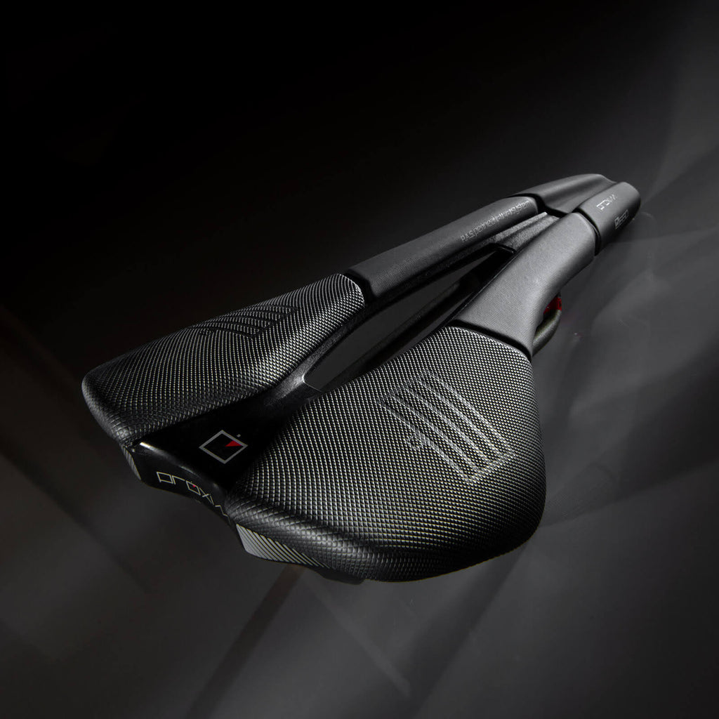 Black Tirox Saddle F20715